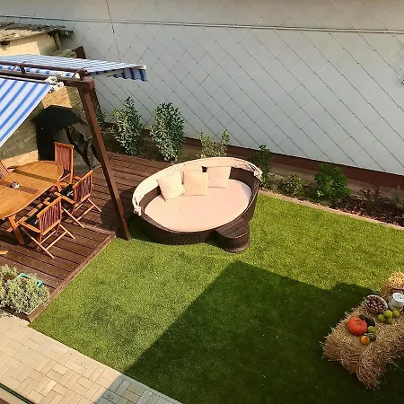 Erkel 19 Apartmanhaz דירה קסזטלי