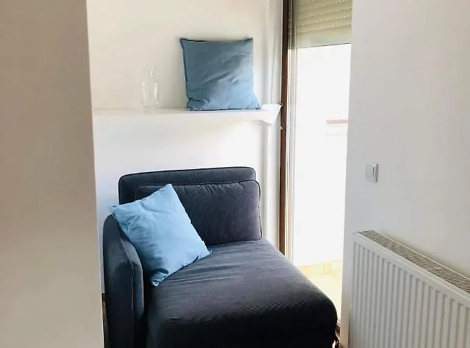 Erkel 19 Apartmanhaz קסזטלי