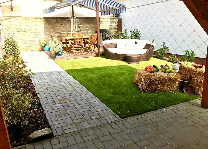 Erkel 19 Apartmanhaz קסזטלי