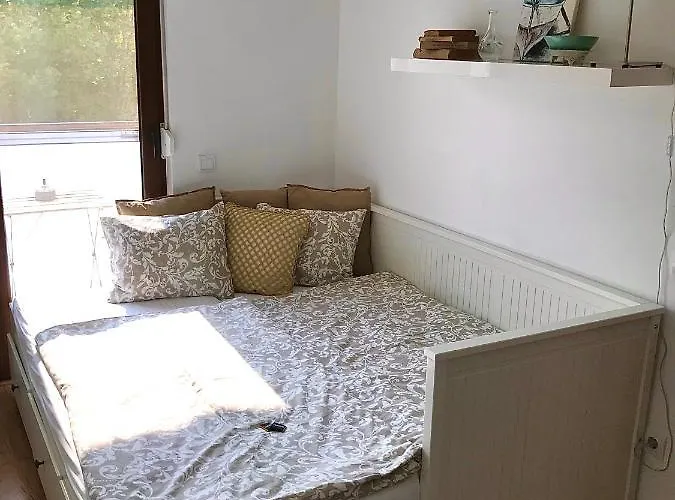 Erkel 19 Apartmanhaz *