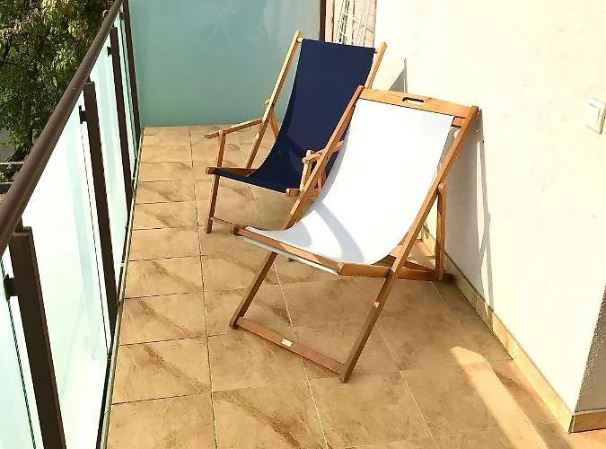 Erkel 19 Apartmanhaz דירה