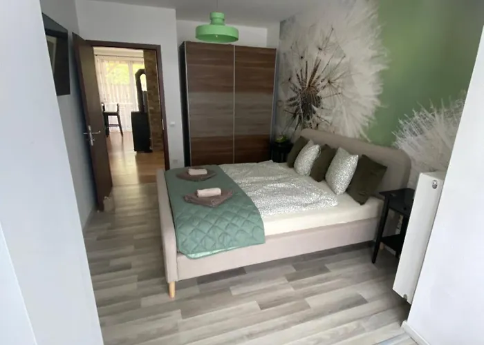 Erkel 19 Apartmanhaz * 케츨리