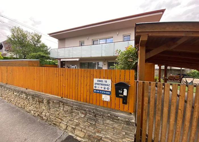 Erkel 19 Apartmanhaz